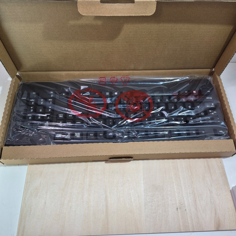 Lenovo USB Traditional Keyboard Black Wired 00XH688 SD50L79935 New